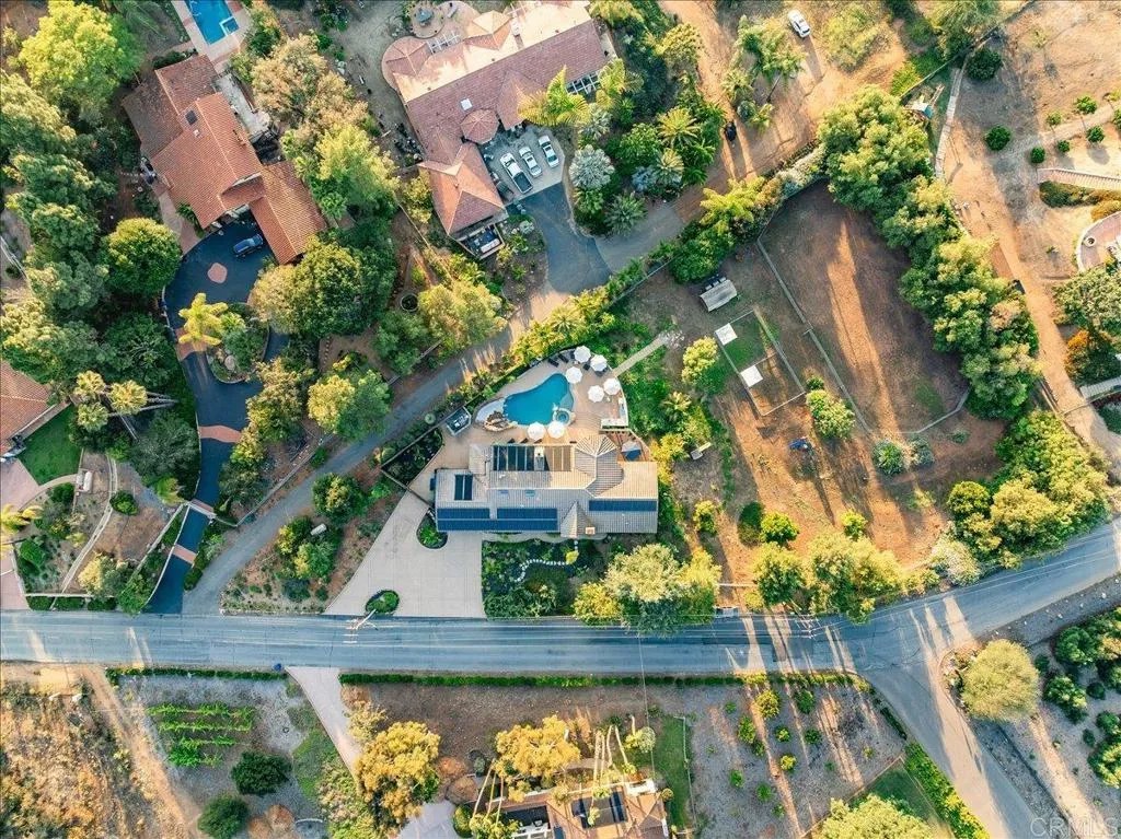 1960 Elevado Road