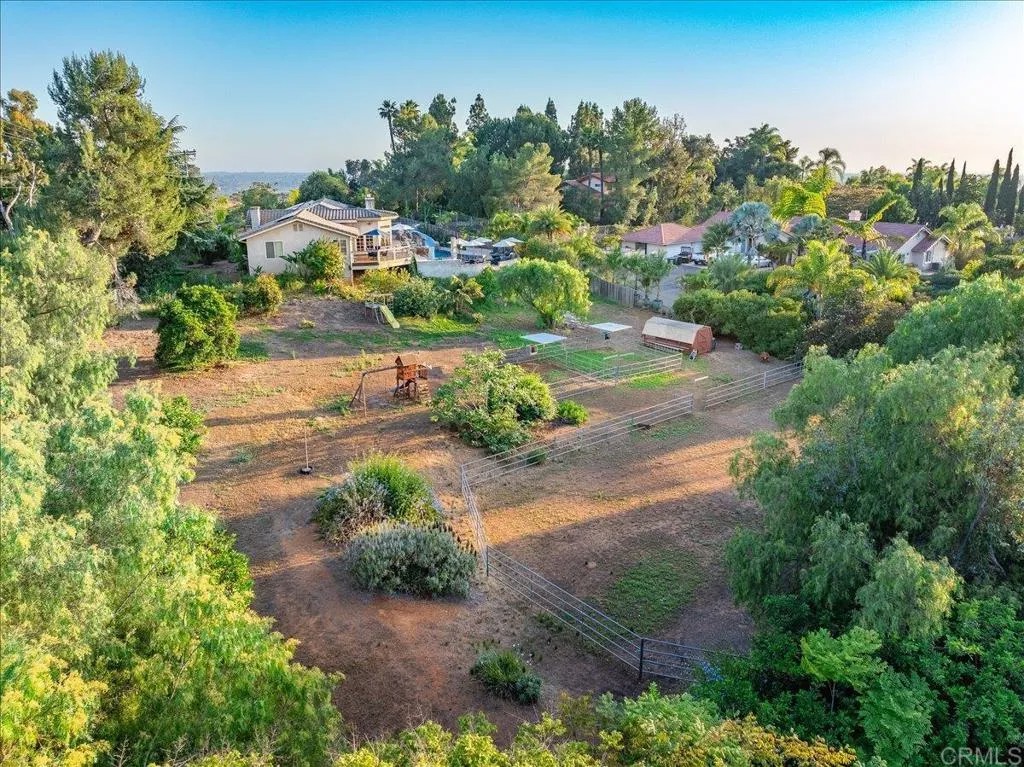 1960 Elevado Road