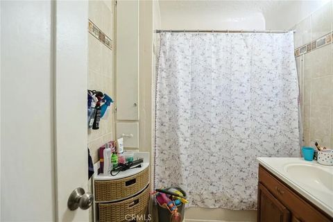 Tiny photo for 410 E 60th St, Long Beach, CA 90805 (MLS # PW26028551)