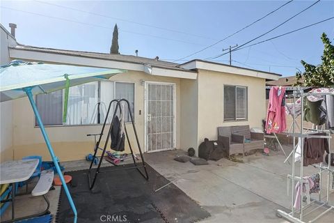 Tiny photo for 410 E 60th St, Long Beach, CA 90805 (MLS # PW26028551)