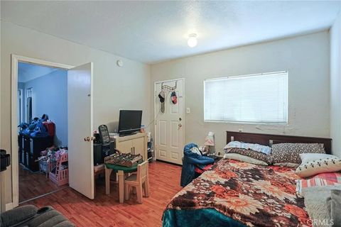 Tiny photo for 410 E 60th St, Long Beach, CA 90805 (MLS # PW26028551)