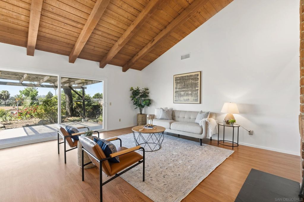 Photo of 1333 N Ivy Street, Escondido, CA 92026 (MLS # 260007133)