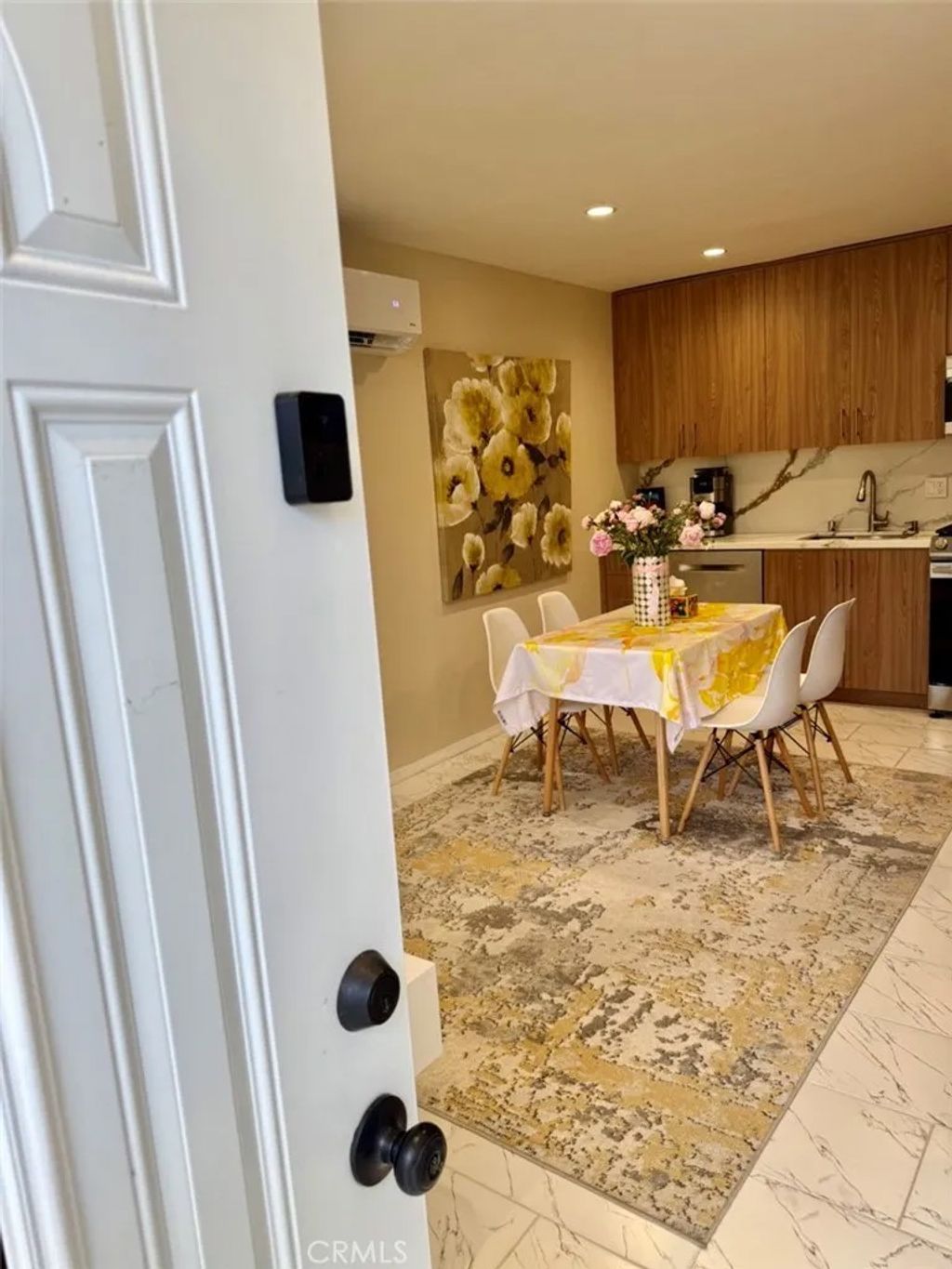 Photo of 20627 Tuba, Chatsworth, CA 91311 (MLS # SR25273159)