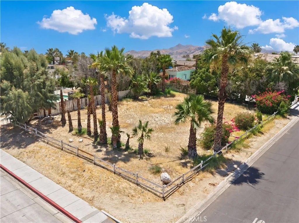 Photo of 508 S Calle Palo Fierro, Palm Springs, CA 92264 (MLS # HD26114402)