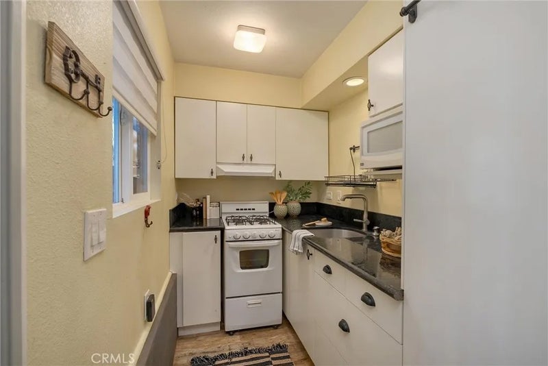 32 Weiss Hill Road