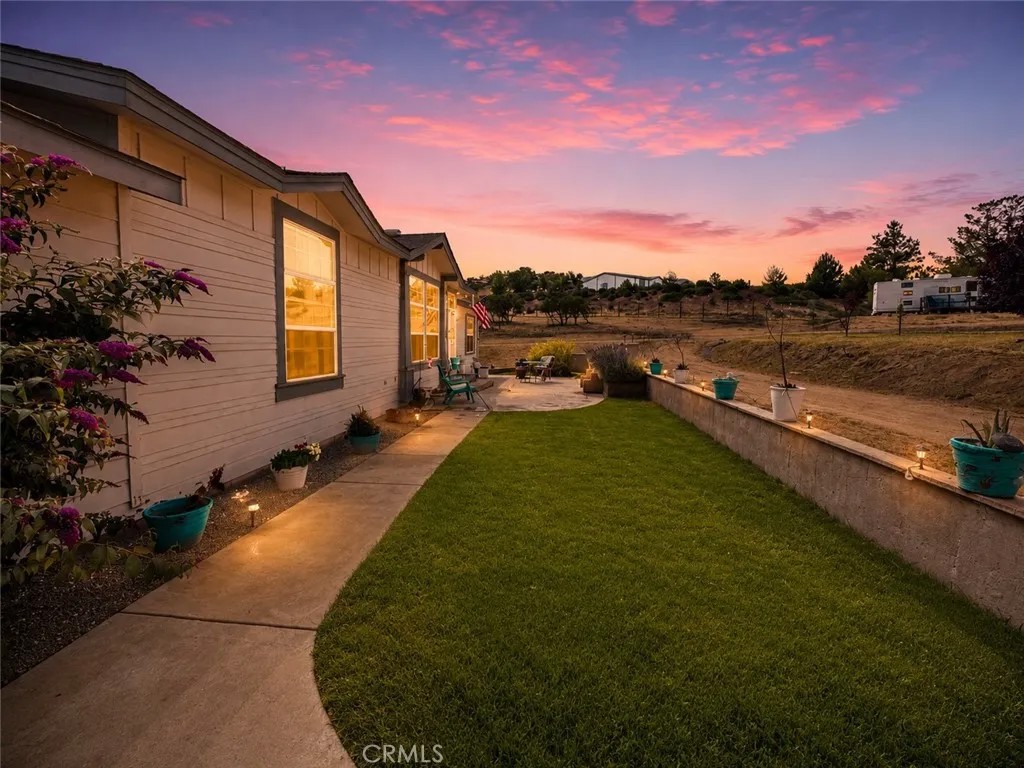 42913 rolling hills dr