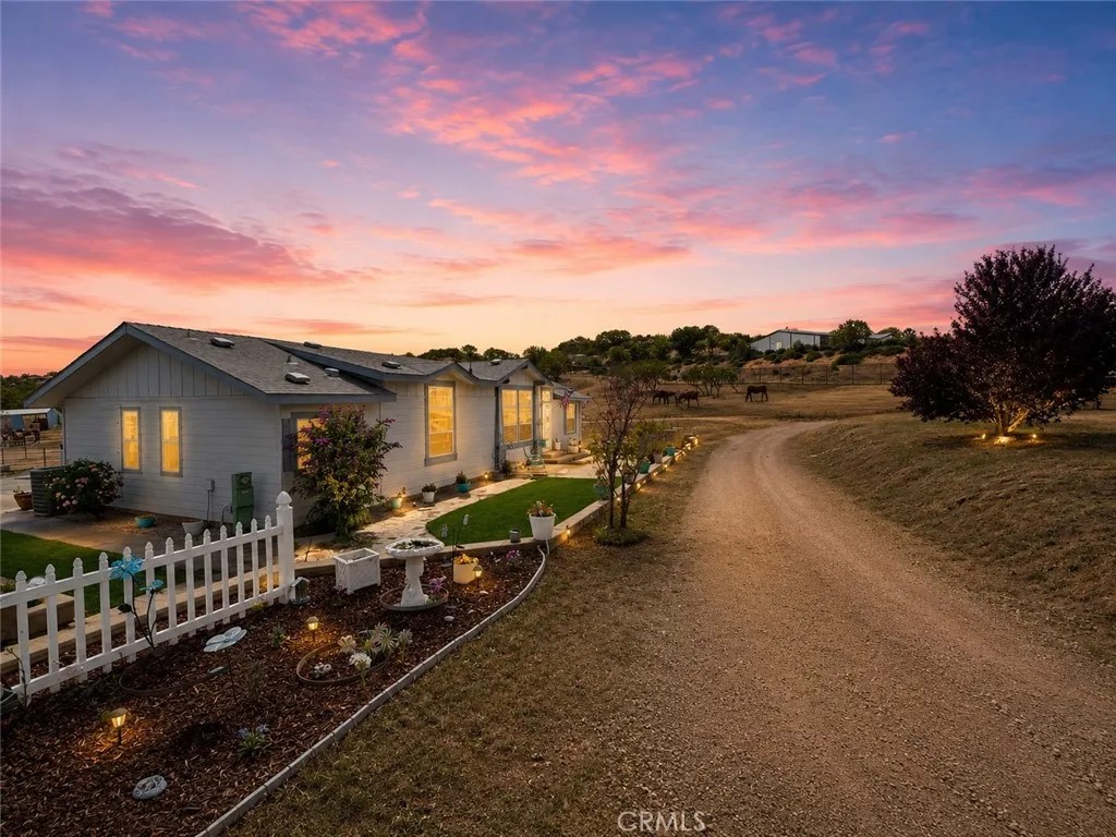 42913 rolling hills dr