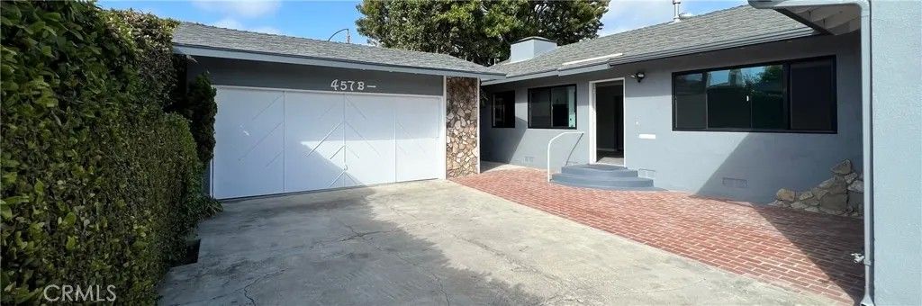 Photo of 457 Seaward Rd #B, Newport Beach, CA 92625 (MLS # TR25244309)