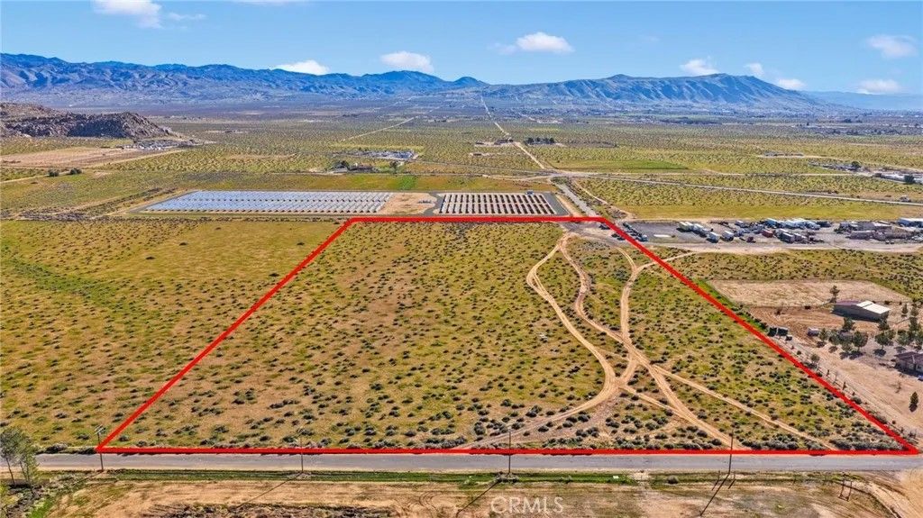 Photo of 0 Yucca Loma, Apple Valley, CA 92307 (MLS # HD26017526)