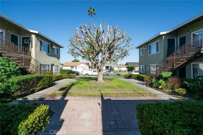 1774-1780 W Juno Avenue
