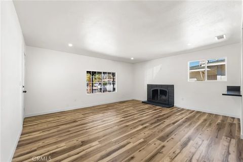 Tiny photo for 44054 W Fern Avenue, Lancaster, CA 93534 (MLS # SR25246101)