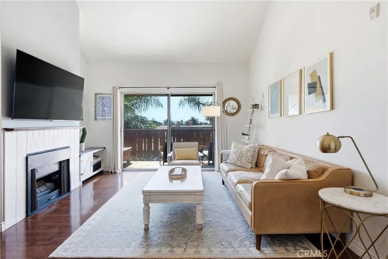 384 Redondo 401