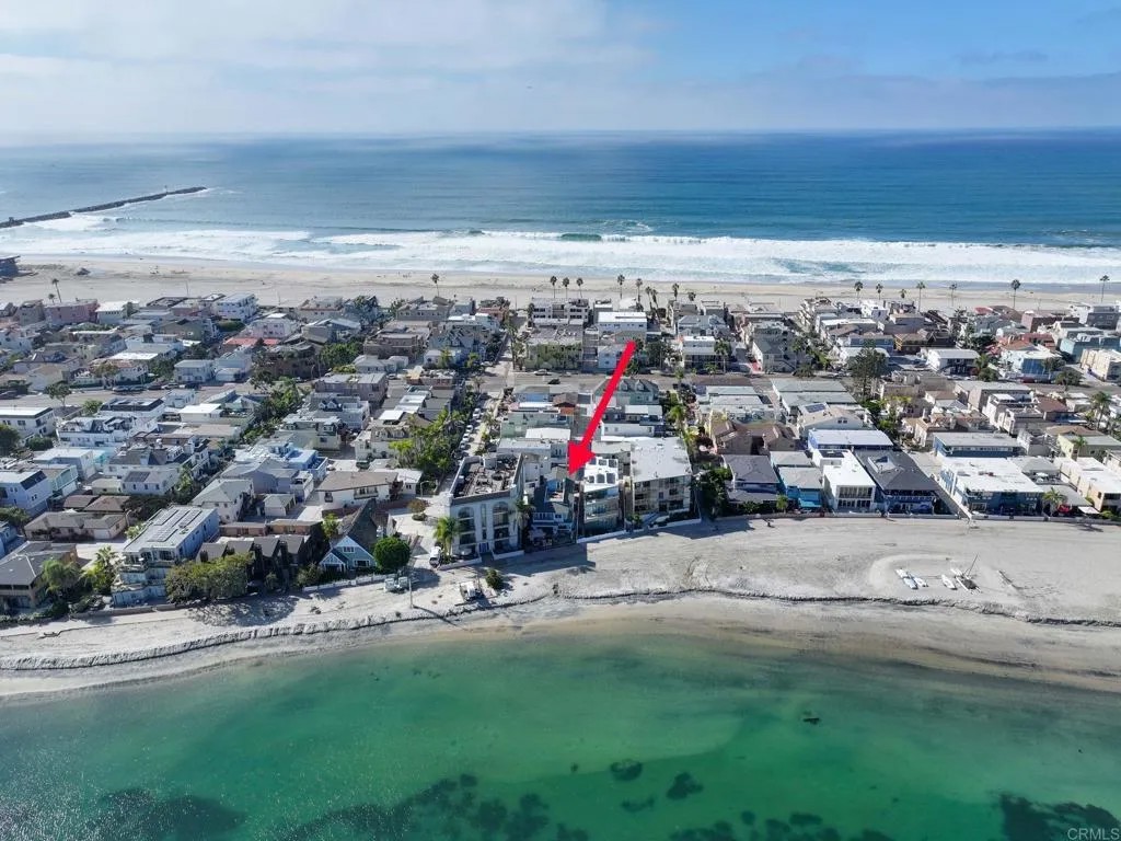 2812 Bayside Walk