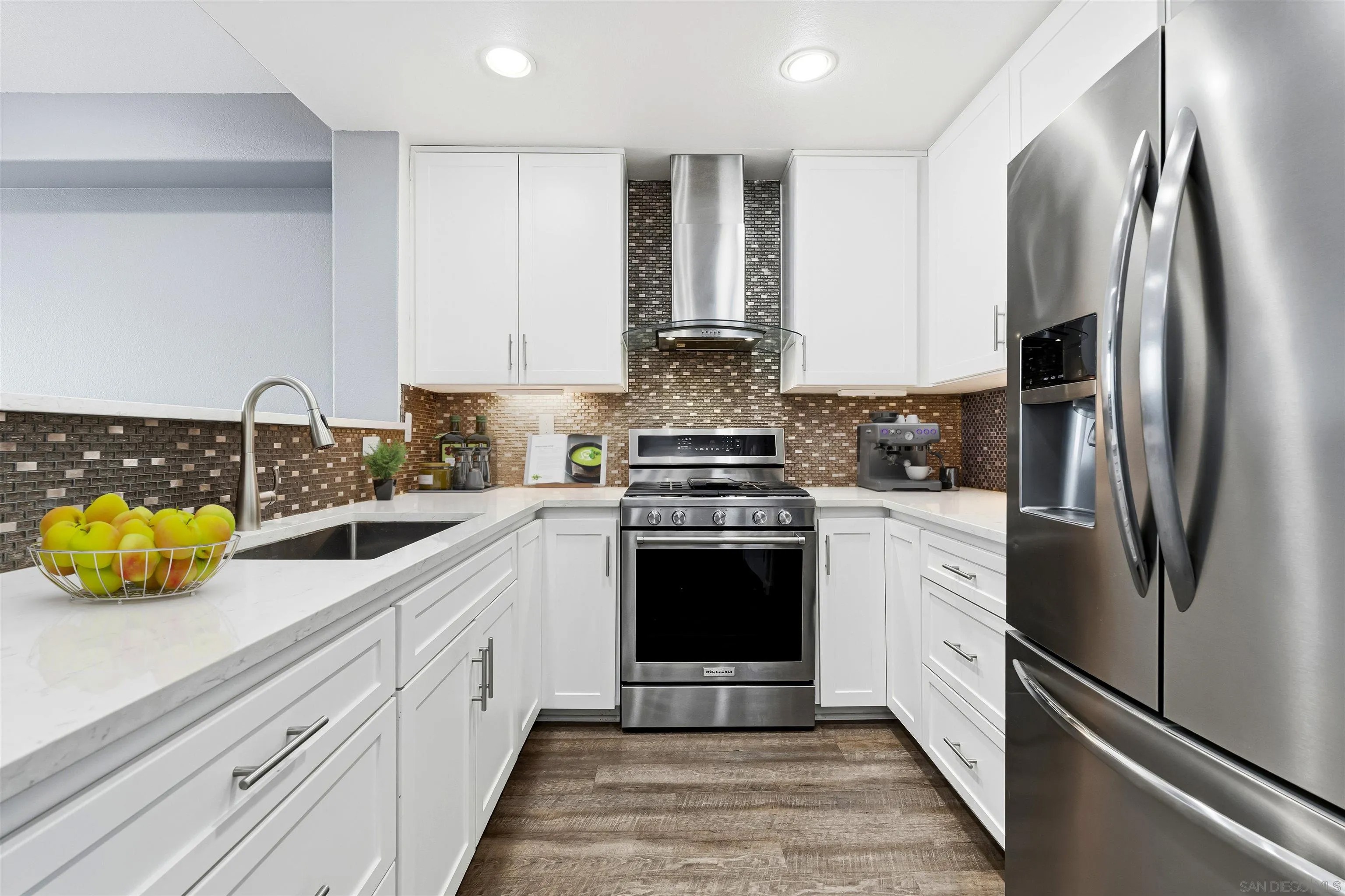 1760 E Palomar St 313