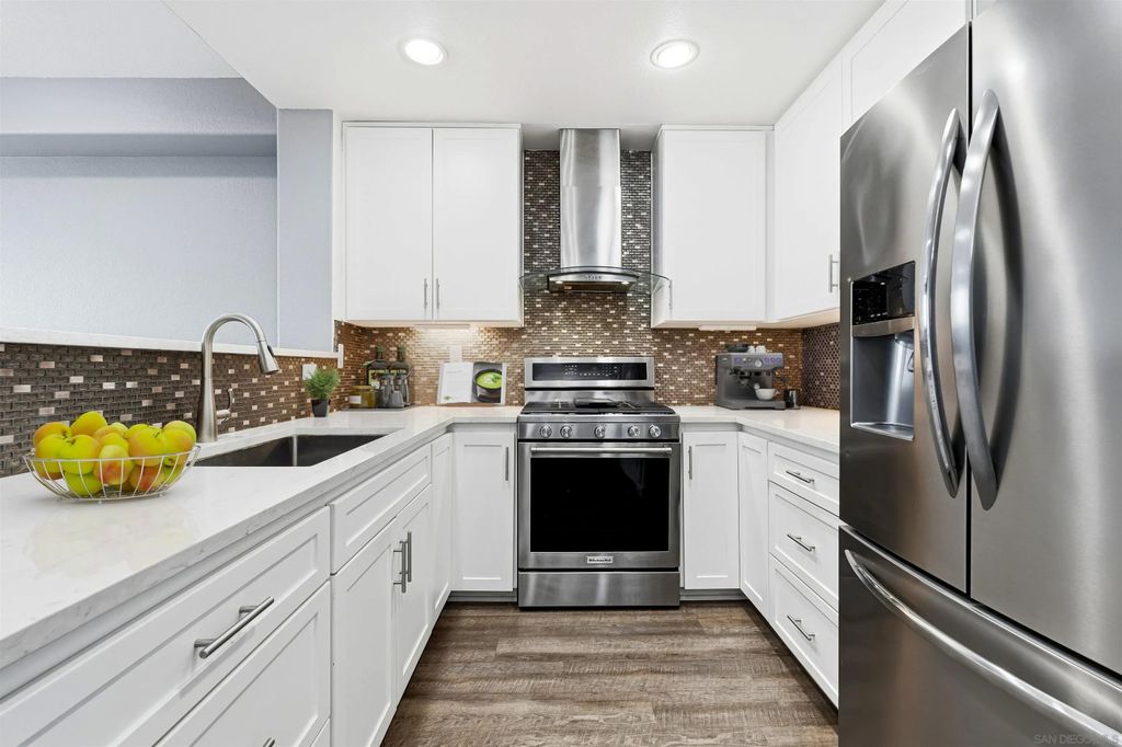 Photo of 1760 E Palomar St #313, Chula Vista, CA 91913 (MLS # 260002102)