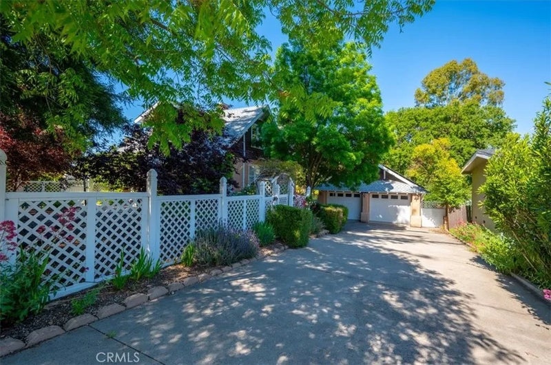 6275 Portola Road