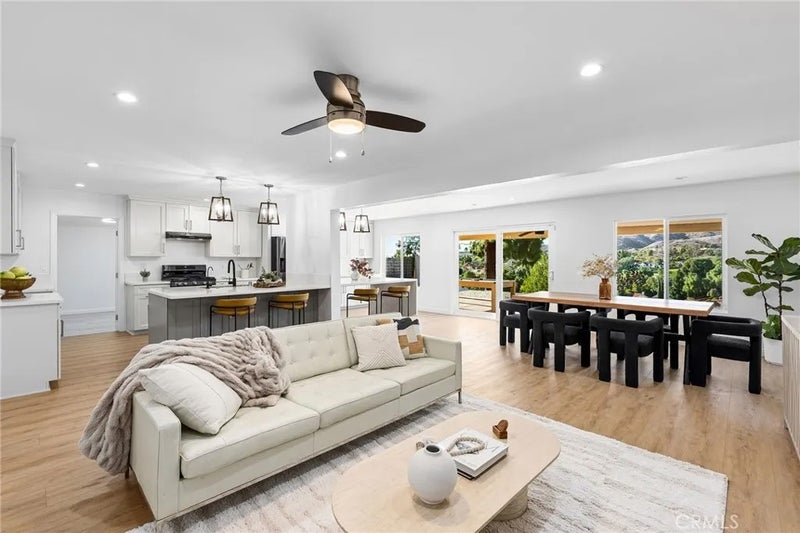 19855 Vista Hermosa Drive South