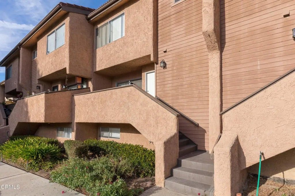 Photo of 677 County Square Drive #59, Ventura, CA 93003 (MLS # V1-33712)