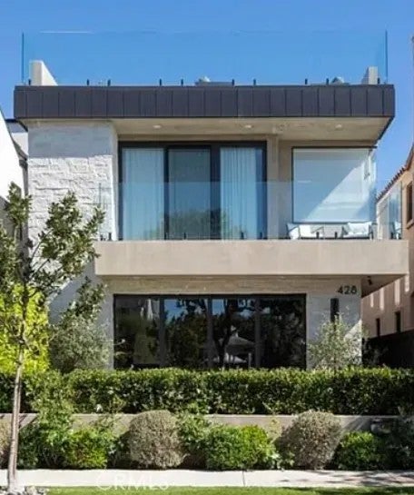 Photo of 428 Fernleaf Ave, Corona Del Mar, CA 92625 (MLS # OC26159731)