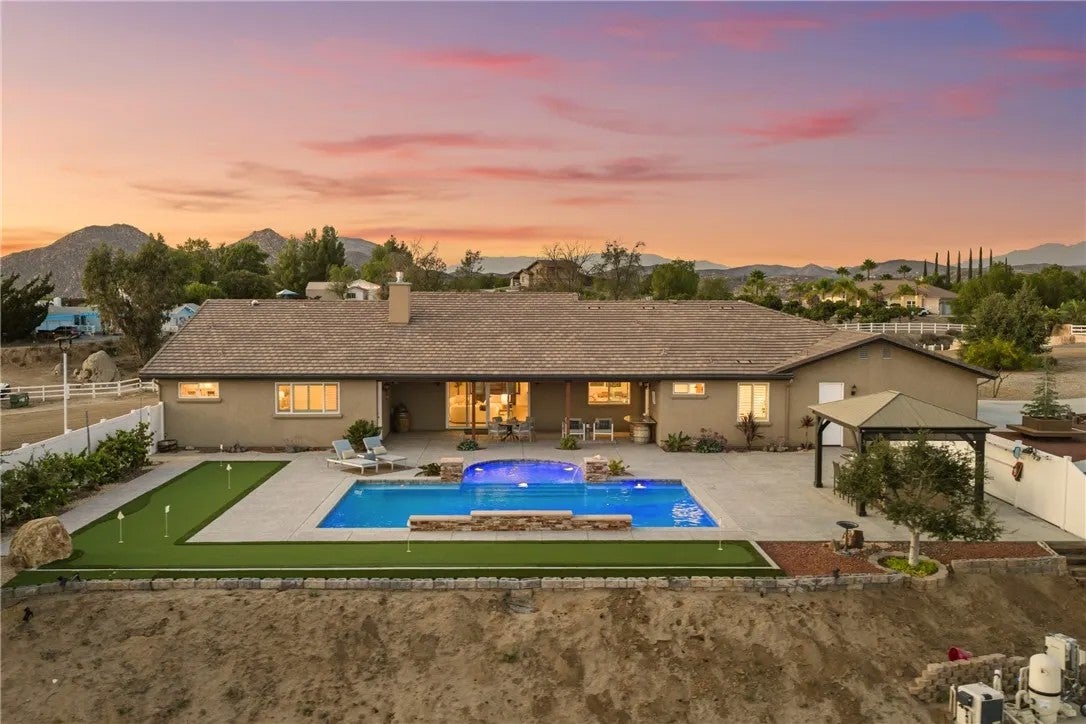 38141 Seneca Circle