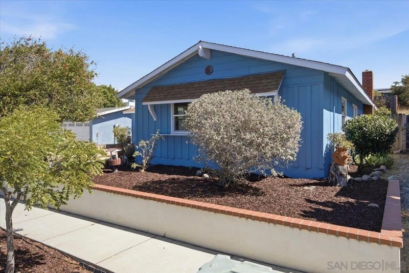 4251 Moraga Avenue