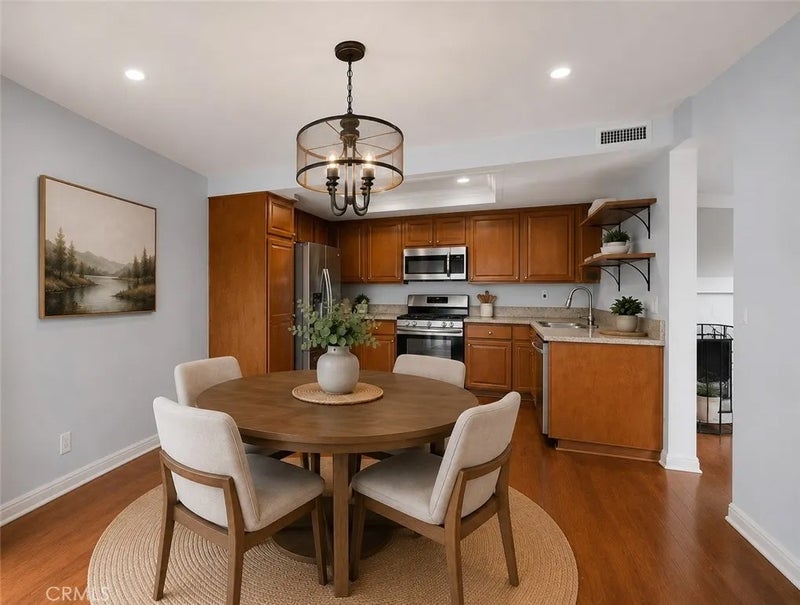 444 S Tustin K3