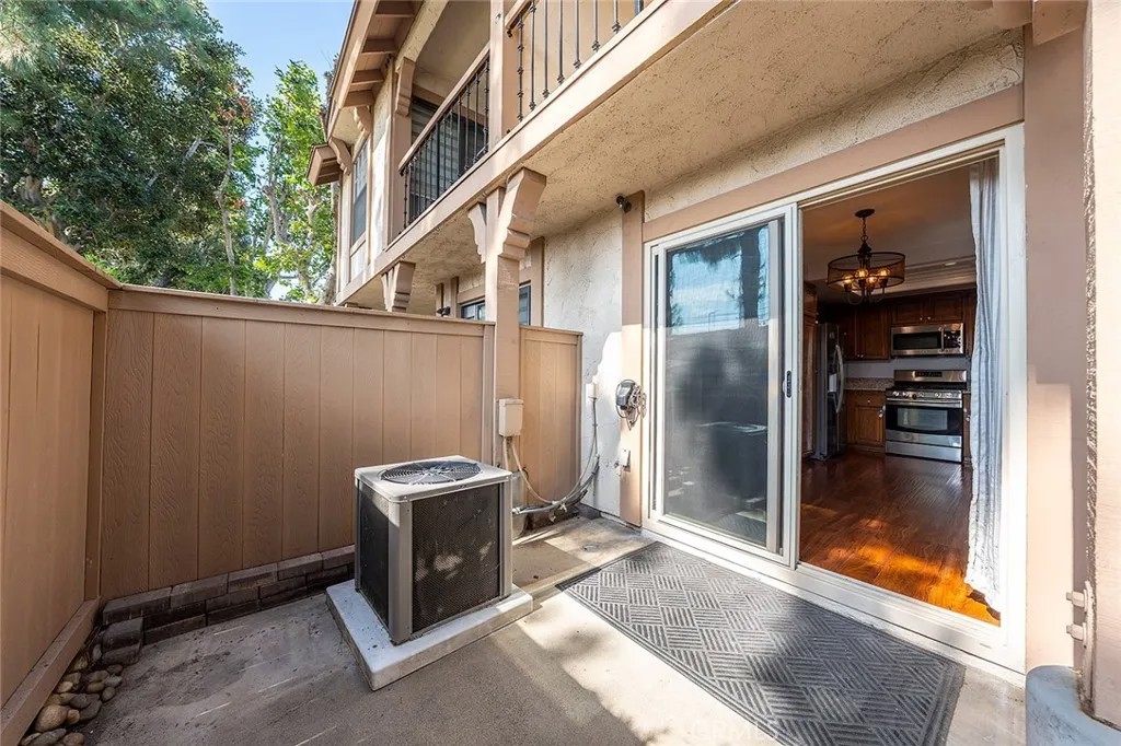444 S Tustin K3