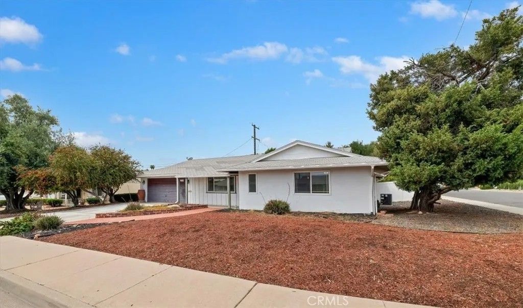 Photo of 27190 Pinehurst Rd, Menifee, CA 92586 (MLS # CV26084048)