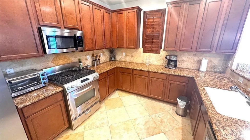 Photo of 52202 Rosewood Ln, La Quinta, CA 92253 (MLS # PW25230335)