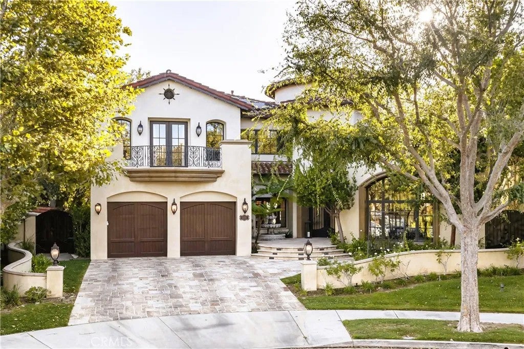 25878 Shady Oak