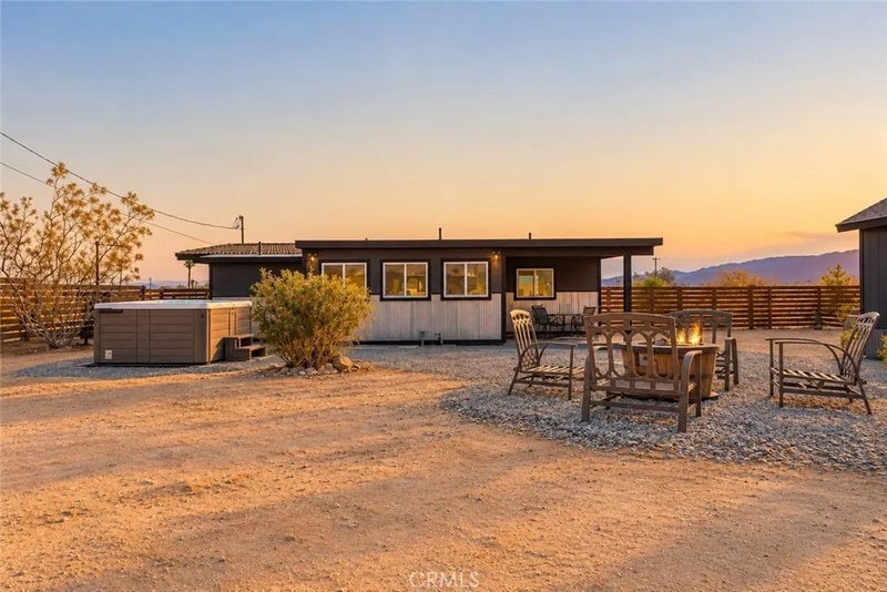 4728 Avenida Del Sol