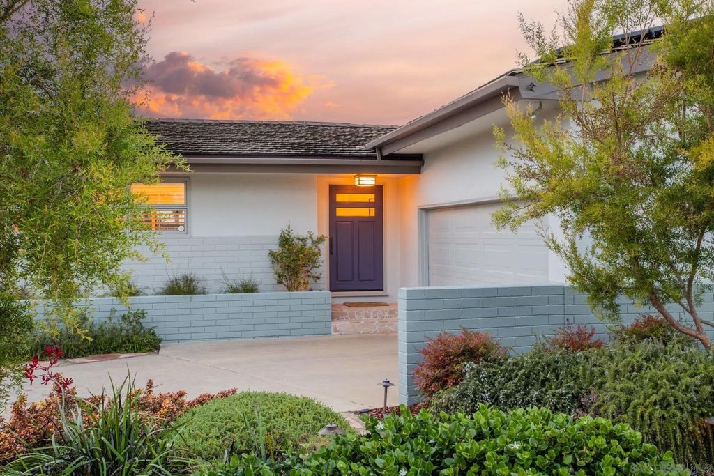 Photo of 5572 Ladybird Ln, La Jolla, CA 92037 (MLS # 250044421)