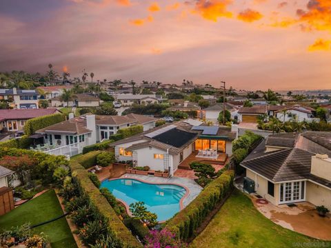 Photo of 5572 Ladybird Ln, La Jolla, CA 92037 (MLS # 250044421)