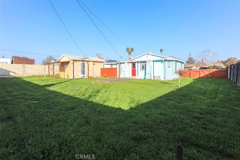 2326 Nelson
