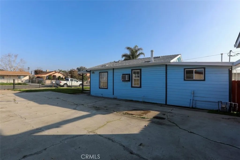 2326 Nelson