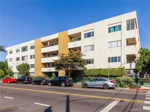 Photo of 1187 E 3rd St, Long Beach, CA 90802 (MLS # PW25253229)
