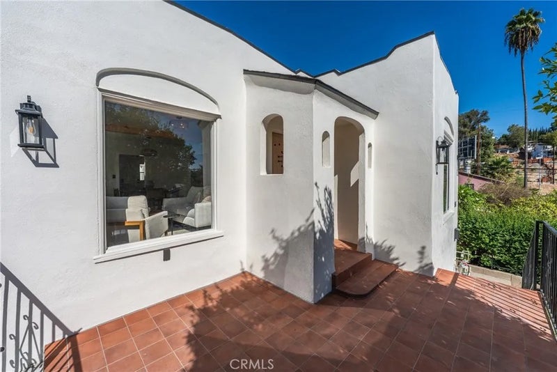 3327 Minto Court