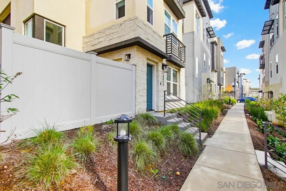 8025 Silvercrest Way