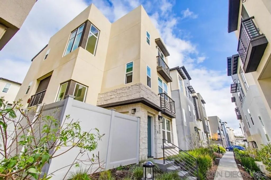 Photo of 8025 Silvercrest Way, San Diego, CA 92126 (MLS # 2600552)