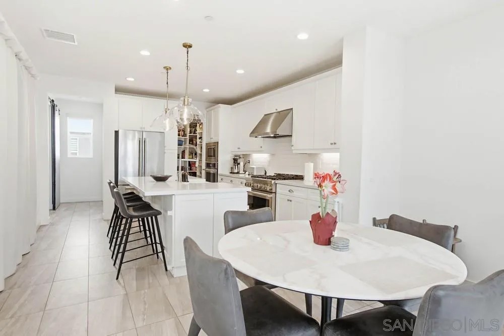 8025 Silvercrest Way