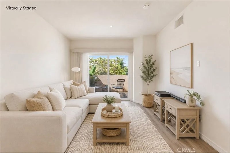2750 Artesia 458