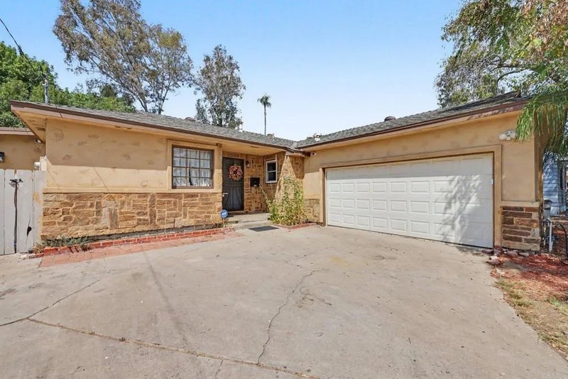 4852 Elsa Road