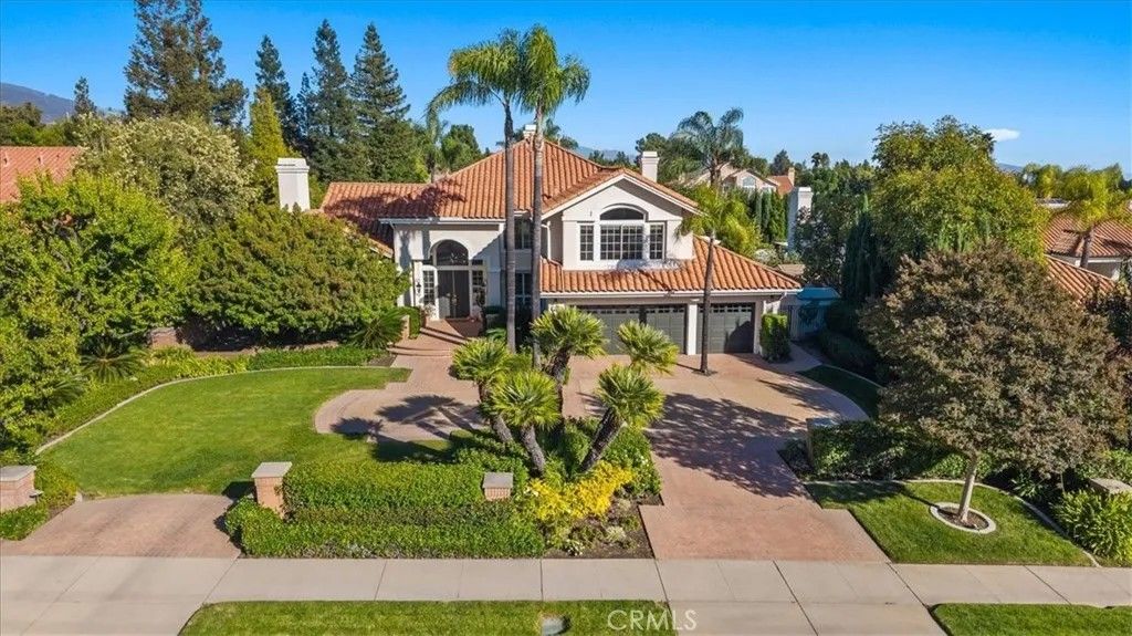 Photo of 2162 N Euclid Avenue, Upland, CA 91784 (MLS # CV25244181)