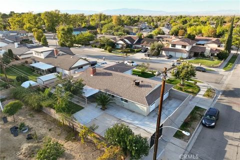 Tiny photo for 43605 Lively Ave, Lancaster, CA 93536 (MLS # SR25246661)