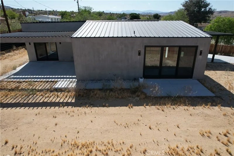 61523 Capilla Drive