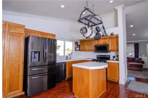 Tiny photo for 19727 Skyview Court, Canyon Country, CA 91351 (MLS # SR25258298)