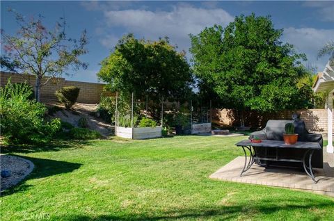 Tiny photo for 19727 Skyview Court, Canyon Country, CA 91351 (MLS # SR25258298)