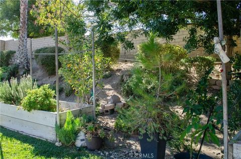 Tiny photo for 19727 Skyview Court, Canyon Country, CA 91351 (MLS # SR25258298)
