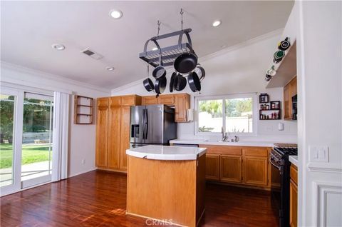 Tiny photo for 19727 Skyview Court, Canyon Country, CA 91351 (MLS # SR25258298)