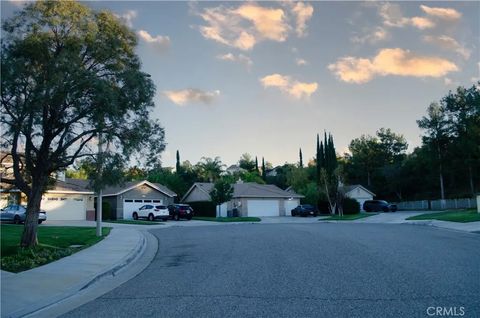 Tiny photo for 19727 Skyview Court, Canyon Country, CA 91351 (MLS # SR25258298)